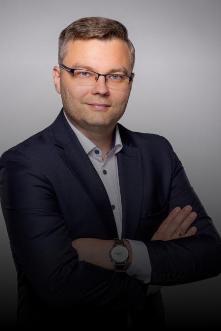 mecenas Łukasz Wróblewski